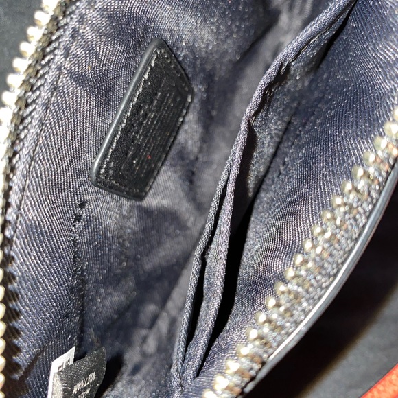 Coach vibrant patterned wristlet - Picture 9 of 10